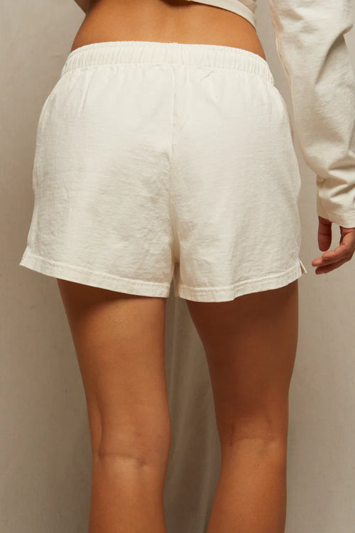 Liz ivory pull on short
