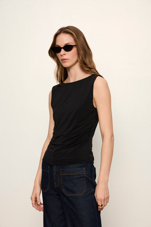 SCOOP BACK TANK