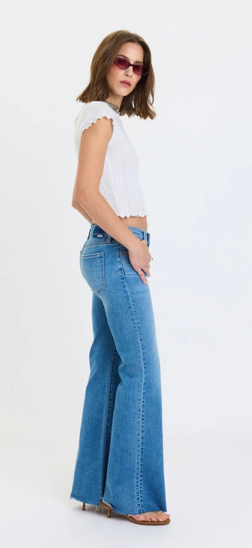 Lowkey low rise flare