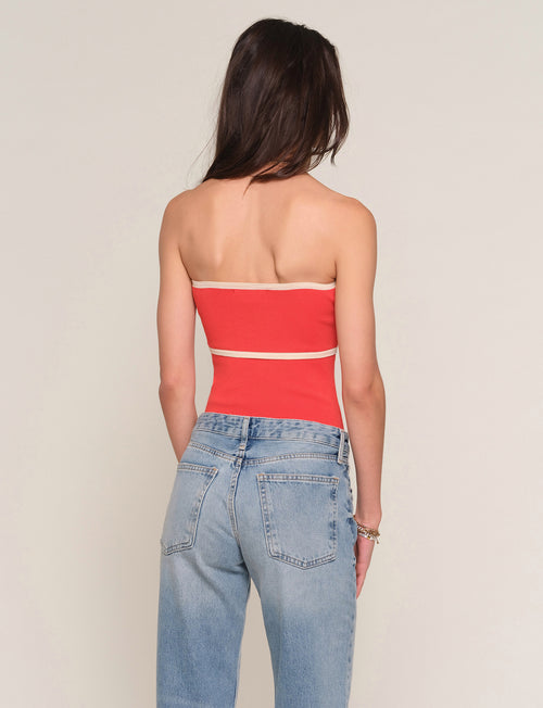Averil Top