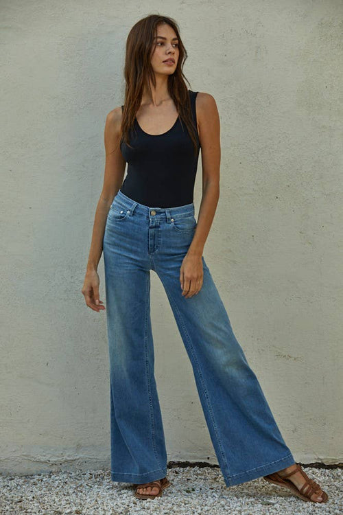Seamless Reverse U-V Neck Tank - Multiple colors
