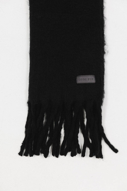 Mik Oversized Scarf: Black