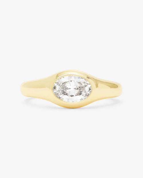 Shes a boss signet ring