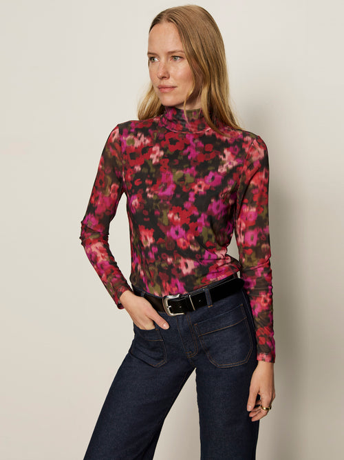 Mesh mock neck berry