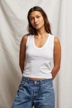 Khara white scoop tank