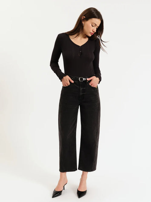 Westward barrel jeans in nightlife