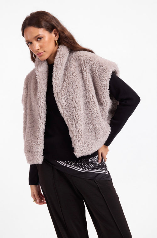 Lainey fur vest