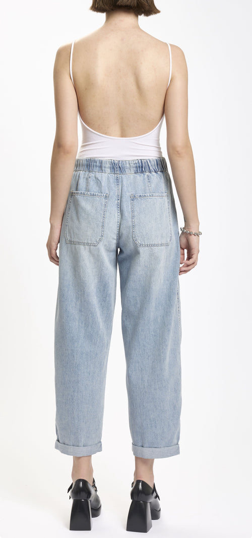 Villa drawstring barrel leg