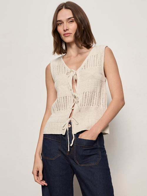 STILL COOL V NECK TIE SHELL